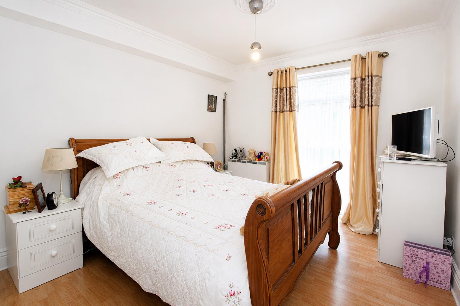 Westmoreland Drive, Sutton